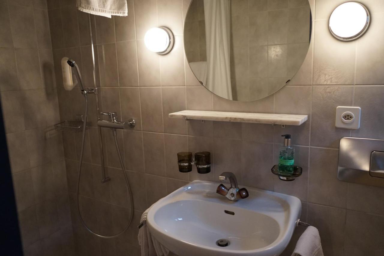 Schiffahrt Hotel Mols